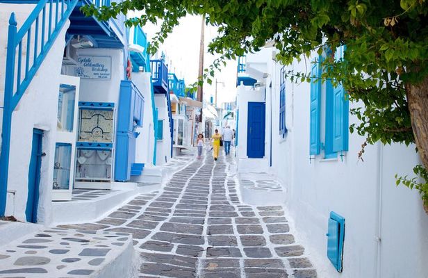 3 Day Private Tour in Santorini & Mykonos at the Best of Cyclades