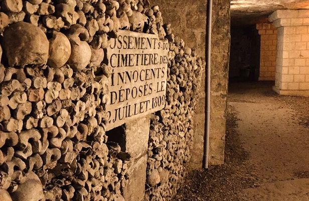 Catacombs of Paris Semi-Private VIP Restricted Access Tour