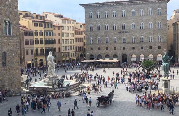 Art and History -Florence walking small group tour 