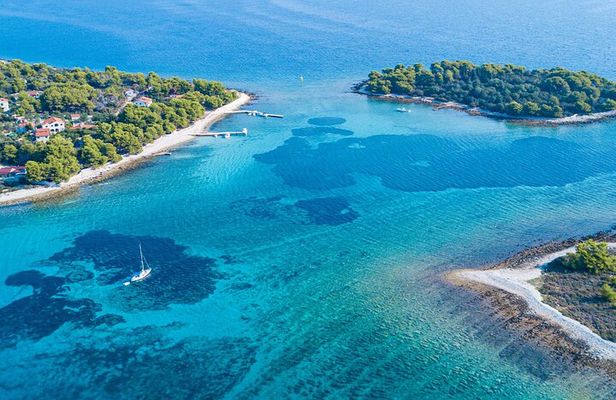 Private speedboat tour to Blue Lagoon and 3 Islands