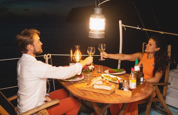 Private Luxury Dinner Cruise “Sail & Dine”