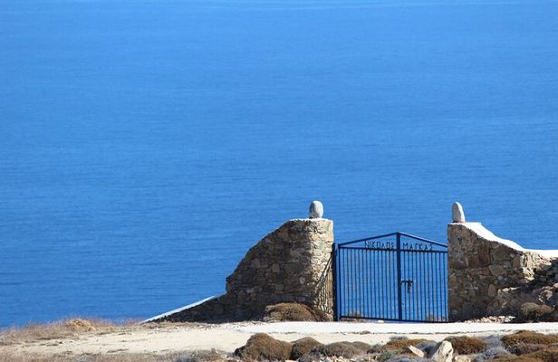 Private Tour: The Best of Mykonos (no walking)