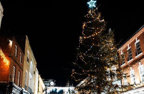 Christmas Mulled Wine Walk of Winchester