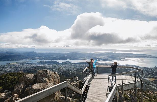 The Hobart Local - Private, luxury half-day tour