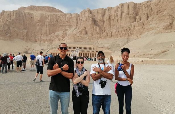 Nile Cruise Story 4 days Aswan To Luxor &Abu Simbel. Balloon
