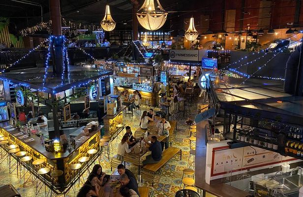 Private and Night Tour of the City of Medellin