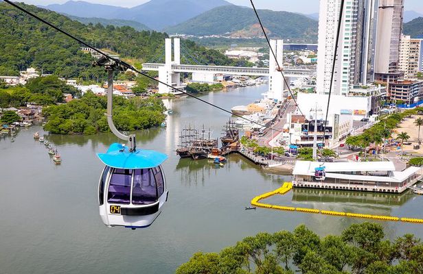 Day tour in Balneário Camboriú and Unipraias Park with Cable Cars