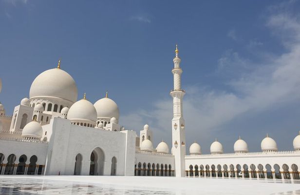 Full Day Private Tour in the UAE Capital