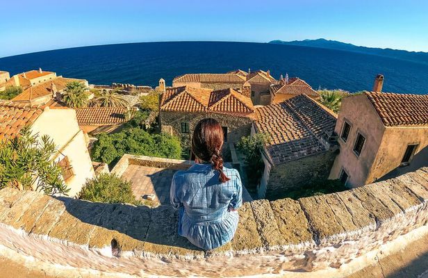3-Day Private Peloponnese Tour from Athens to the medieval city of Monemvasia