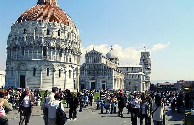 Small group San Gimignano, Tuscany & Pisa from Florence