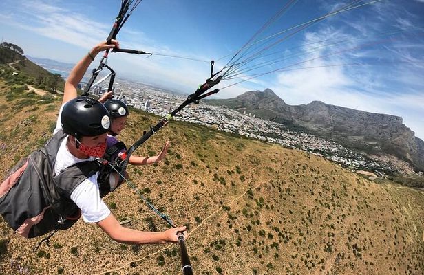 Private Exclusive Tandem Paragliding Experience in Cape Town