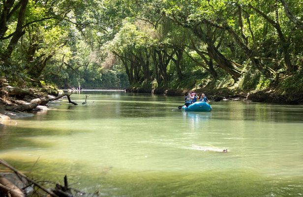 Half-Day Tour with Safari Float and La Fortuna Waterfall