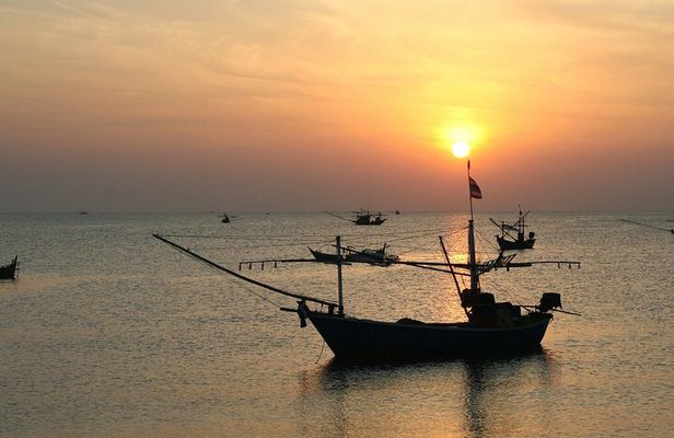 Phu Quoc Night Squid Fishing Experience