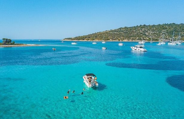 Adriatica Tour ( Blue Lagoon and Solta) from Trogir