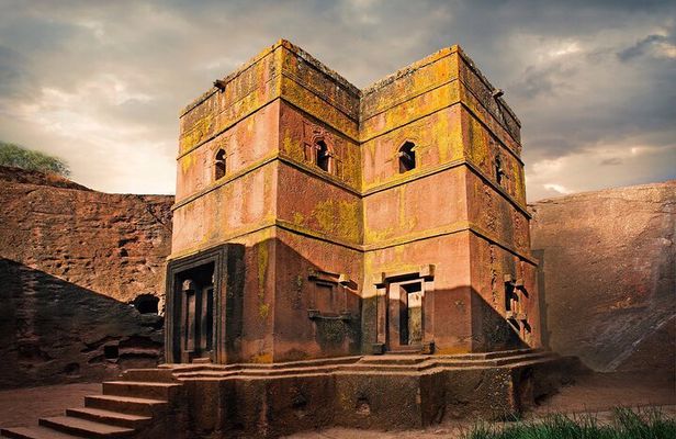 9 Days Tours To Danakil Depression, Simen MNP, Lalibela With Omo Valley Tribes