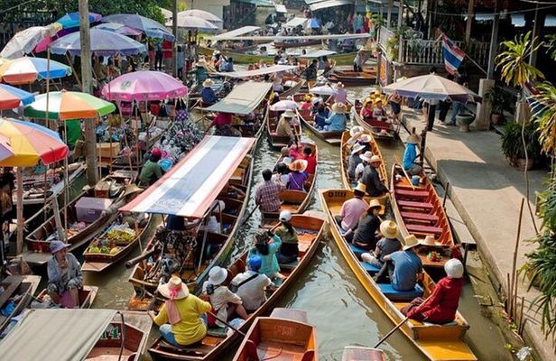 Amphawa Floating Market and Maeklong Train Market Tour