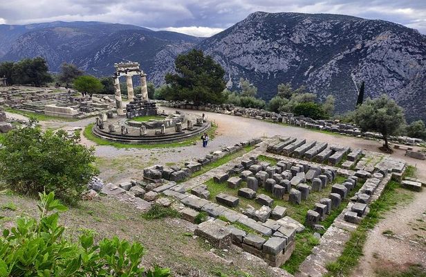 Athens to Delphi & Arachova | Private Full-Day Guided Tour