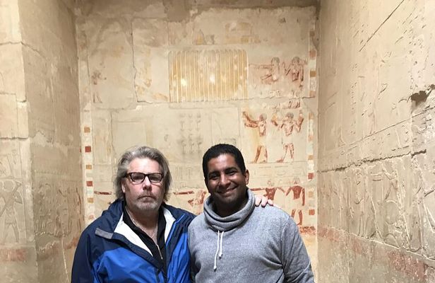 Tour to Giza Pyramids, sphinx, Sakkara & Dahshur