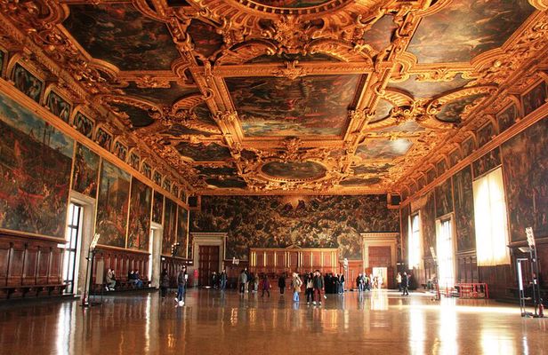 Doge's Palace small group or private tour with a local guide