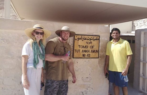 Nile Cruises Trips From Luxor to Aswan for 5 Days 4 Nights