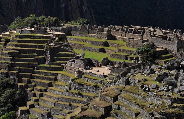 8-Day Enigmas of Peru
