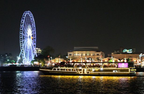 Amazing Chaophraya Dinner Cruise Experience