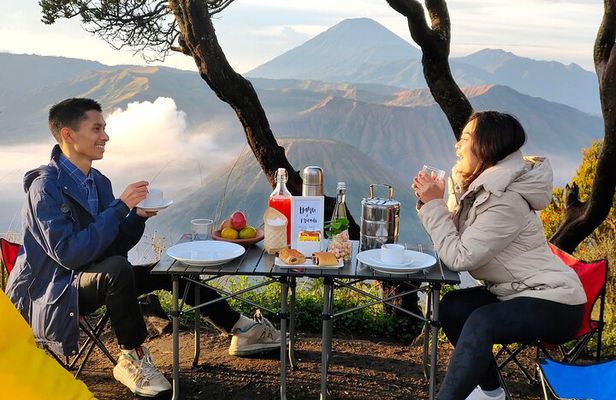 1 Day - Bromo Sunrise Romantic Breakfast // 00.30 - 13.00