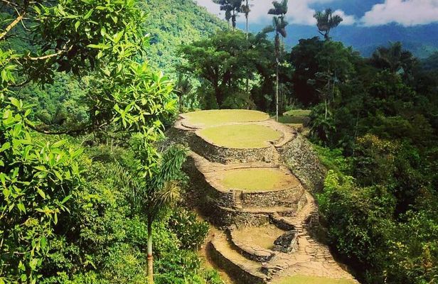 4-Day Walking Tour to Lost City of Sierra Nevada