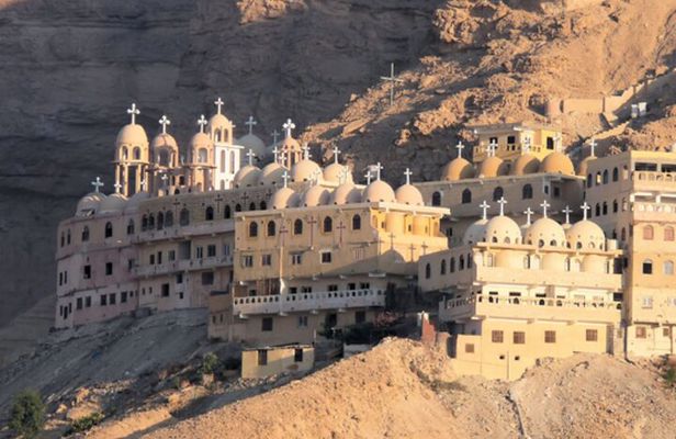 Private Full-Day Tour of Monasteries St Paul and St Antonius
