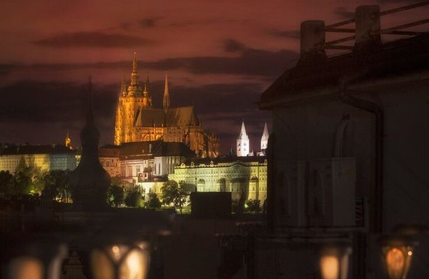 Prague Photoshoot for Couples, Betrothed, Family & Friends