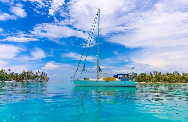 Day trip to the Caribbean Sea on a Beautiful Sailboat - includes Lunch