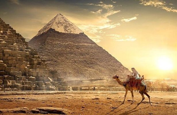 Day tour :Flight from Sharm El Sheikh to Cairo and return flight