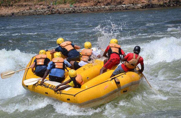 Private 2 Day Zipline & Whitewater Rafting on River Nile from Kampala