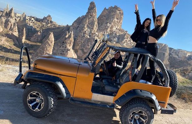 Half-Day Small-Group Guided Jeep Tour in Cappadocia