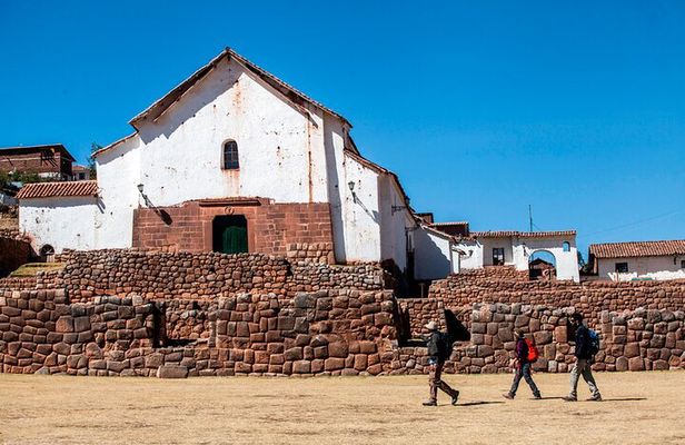 Full-Day Private Tour Sacred Valley: Ollantaytambo, Chinchero and Yucay Museum