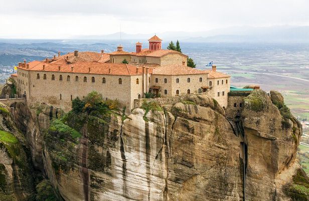 Delphi and Meteora, 2-Days Private Tour