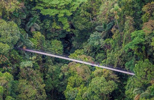 Full Day tour of the Arenal Volcano from La Fortuna