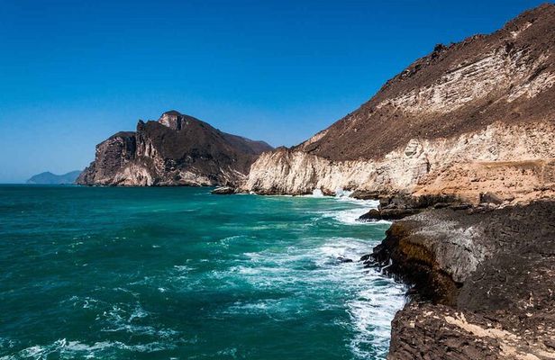 Full-Day Private Salalah West Tour with Lunch