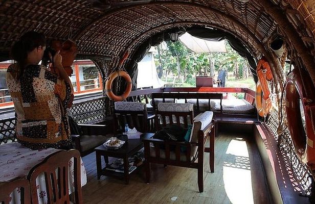 Backwaters Houseboat Cruise in Aleppey with Lunch from Cochin - Private Tour