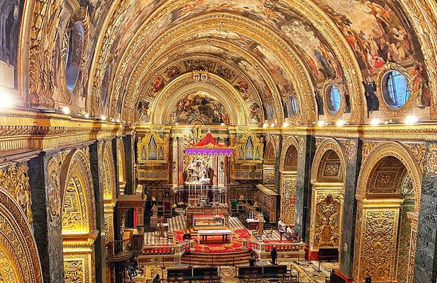 Discover The Co-Cathedral of San Juan in 40 minutes
