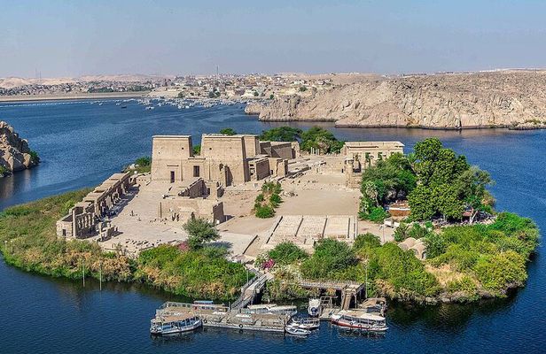 Aswan, Edfu, and Kom Ombo Private Full-Day Tour from Luxor by Road and Rail