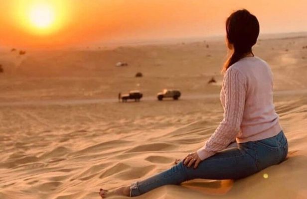 Dubai: Evening Red Dunes Safari, BBQ Dinner & Live Shows