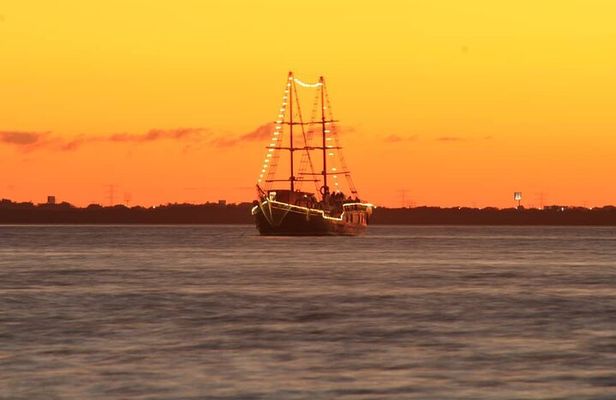 Romantic Sunset Dinner Cruising Experience