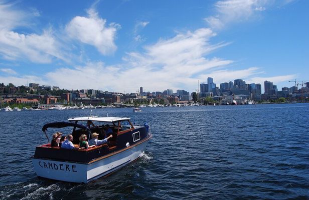 One-Hour Private Seattle Sightseeing Cruise - BYOB!