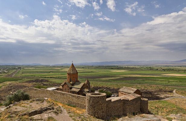 Private Tour: Khor Virap, Noravank Monasteries, “Hin Areni” Winery, Jermuk