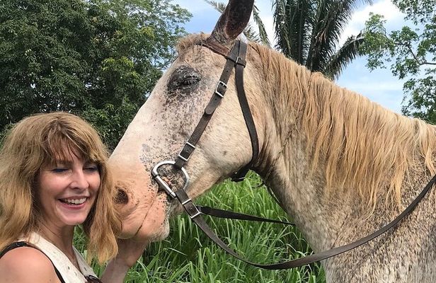 7:30am Jungle Farm trail Ride plus Xunantunich adventure