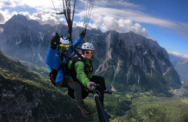 Private Paragliding Flight Experience over the Julian Alps