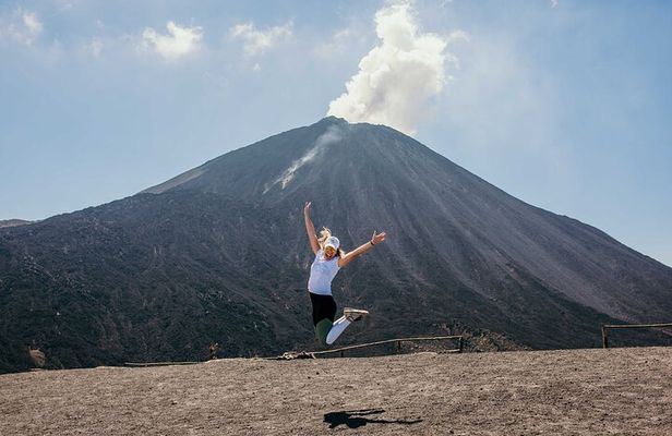 Hike Active Pacaya Volcano - Private Tour