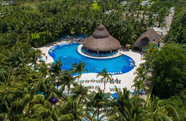 Cozumel: Paradise Beach Club All-Inclusive Day Pass