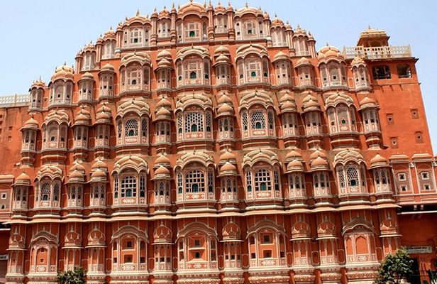 Jaipur Same Day Trip from Delhi by car with Tour Guide and Lunch